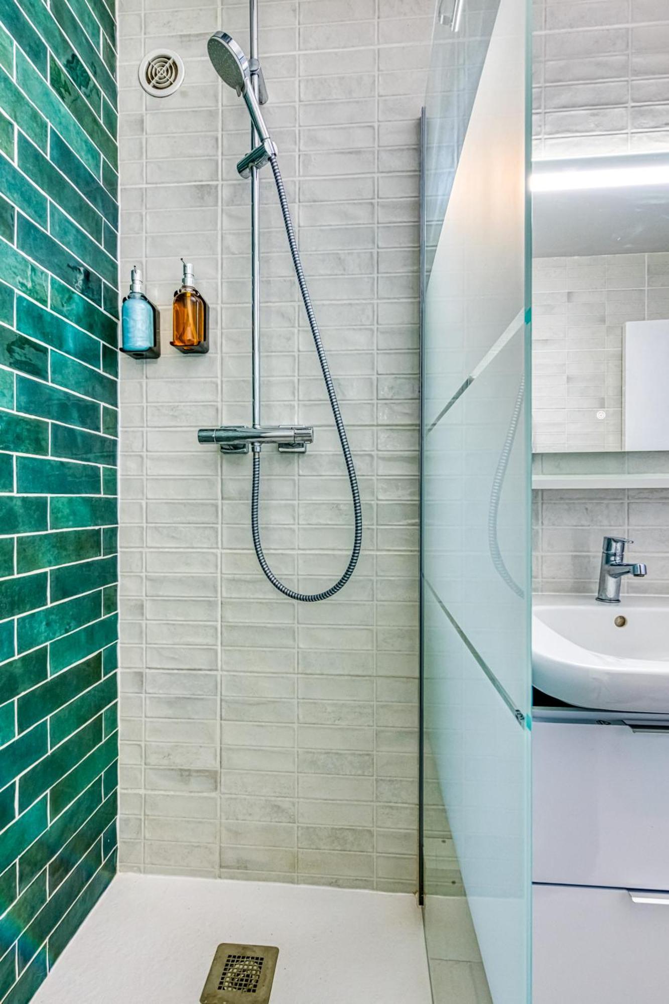 Appartamento Cocon Parisien Avec Balcon&parking Privé