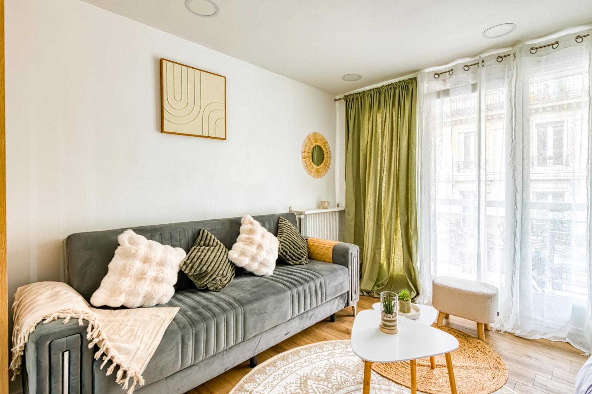Cocon Parisien Avec Balcon & Parking Prive Apartment
